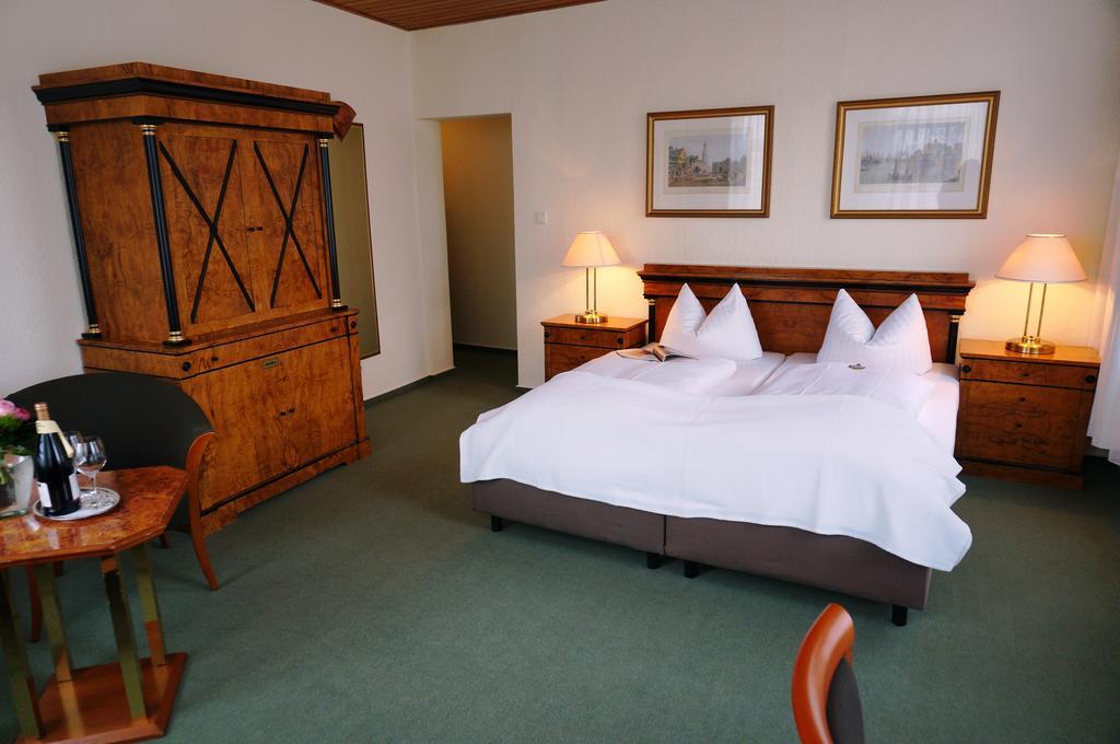 Hotel Goldener Anker Боденвердер Номер фото