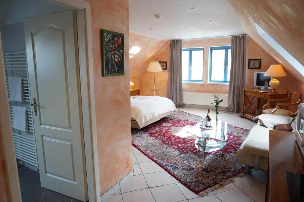 Hotel Goldener Anker Боденвердер Номер фото